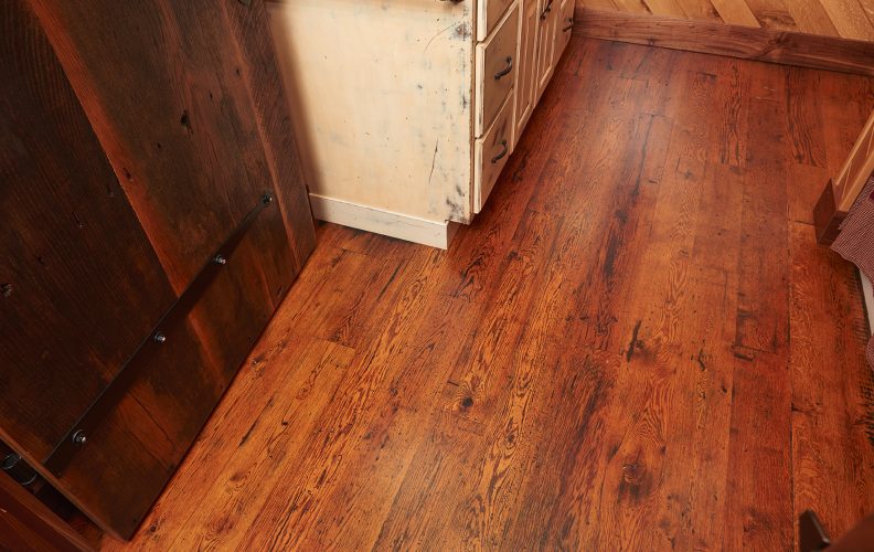 Red Oak, Natural Character, Custom Stain