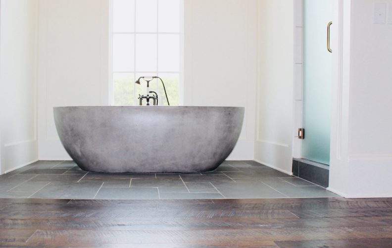 Reclaimed Oak, Natural Face, Dark Walnut Stain - tub